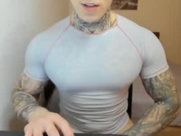 Most Recent Photo of lewis_muscleee