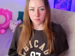 Most Recent Photo of leyla_miller_