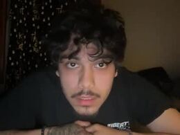 Most Recent Photo of leyyo777