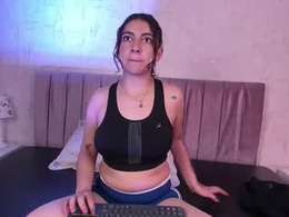 Most Recent Photo of lia_ferrerl