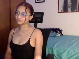 Most Recent Photo of lia_sexycam
