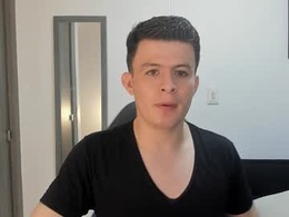 Most Recent Photo of lian_eathan