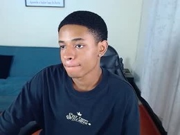 Most Recent Photo of liiam3