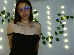 Most Recent Photo of lilcoralinne_0
