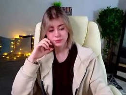 Most Recent Photo of lillycolins_