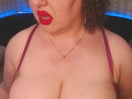 Most Recent Photo of lipsaddiction