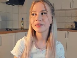Most Recent Photo of litttle_ladyy