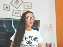 Most Recent Photo of lolaaboobs_