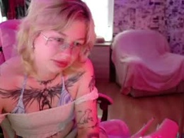 Most Recent Photo of lolasexgirl