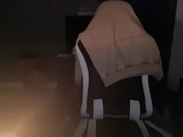 Most Recent Photo of longdeee587367