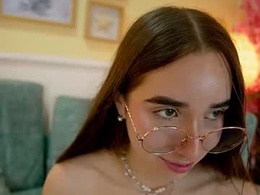 Most Recent Photo of loonanyx