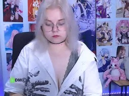 Most Recent Photo of lora_white_
