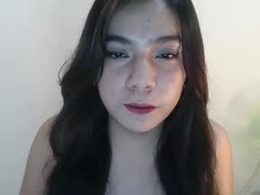 Most Recent Photo of lovely_christinex