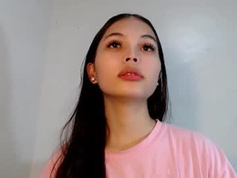 Most Recent Photo of lovely_darlingx