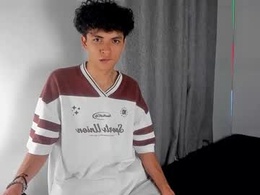 Most Recent Photo of lovely_horny713