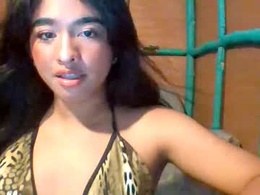 Most Recent Photo of lovely_mariaz