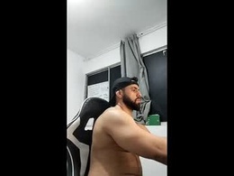 Most Recent Photo of lucas_wolfx