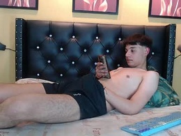 Most Recent Photo of luckk_