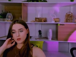 Most Recent Photo of luna_tin