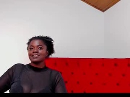 Most Recent Photo of lunadiaz_