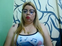 Most Recent Photo of lunay_hot