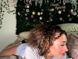 Most Recent Photo of lyracovee