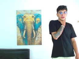 Most Recent Photo of maax_18