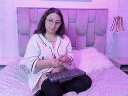 Most Recent Photo of maddie_lesyoux