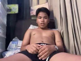 Most Recent Photo of makeyoumineee