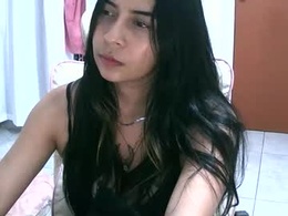 Most Recent Photo of mari_lov3