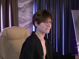 Most Recent Photo of mark_ian_