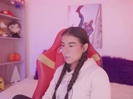 Most Recent Photo of mavy_