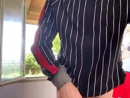 Most Recent Photo of maxslutty