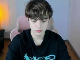 Most Recent Photo of maxvibee