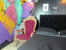 Most Recent Photo of maxwel_thalia