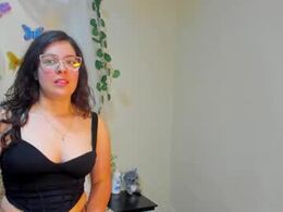 Most Recent Photo of meli_sweet06