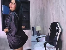 Most Recent Photo of meliz_queen