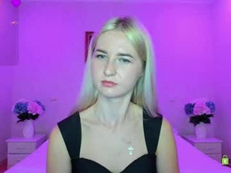 Most Recent Photo of mellina_tey