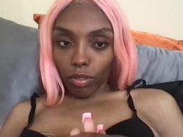 Most Recent Photo of meltingchoco1ate