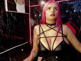 Most Recent Photo of mia_boobs_19