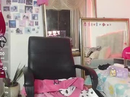 Most Recent Photo of mia_tylorrr