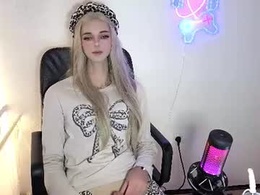 Most Recent Photo of mia_vr