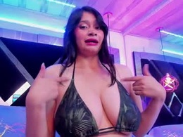 Most Recent Photo of miacharloth