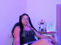 Most Recent Photo of mialujan_