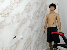 Most Recent Photo of mikey_banji