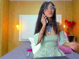 Most Recent Photo of milaa_petite
