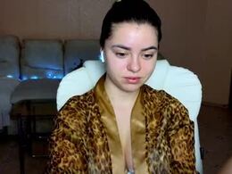 Most Recent Photo of milania_hot_foxy