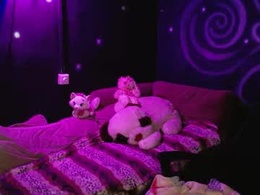 Most Recent Photo of milania_mini