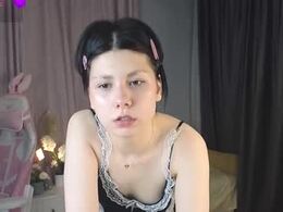 Most Recent Photo of millie_coy