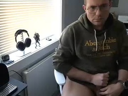 Most Recent Photo of milo_uncensored